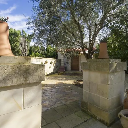 Masseria L'uliveto Agri Hotel 3*